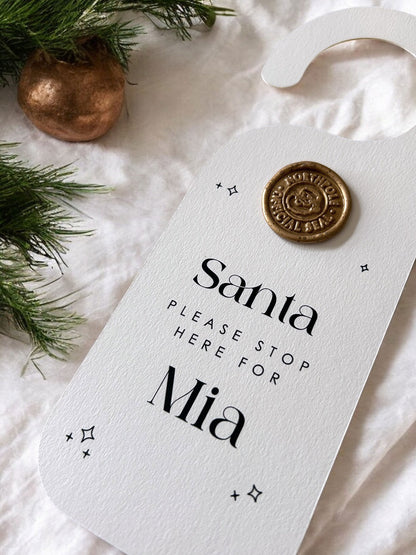 Santa Stop Here Door Hanger Sign - Ivy and Gold Wedding Stationery